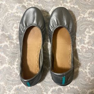 Tieks Ballet Flats Metallic Pewter Size 10